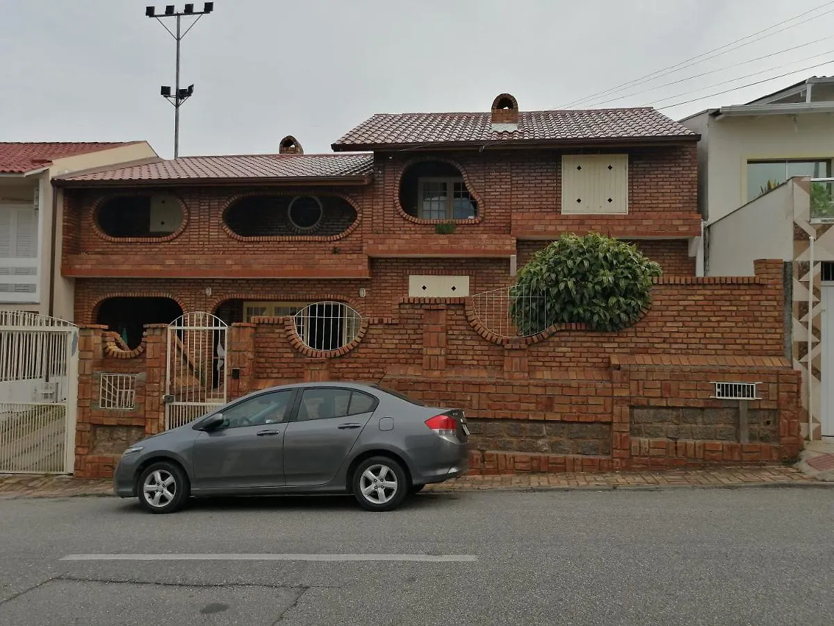 Coqueiros Hostel location